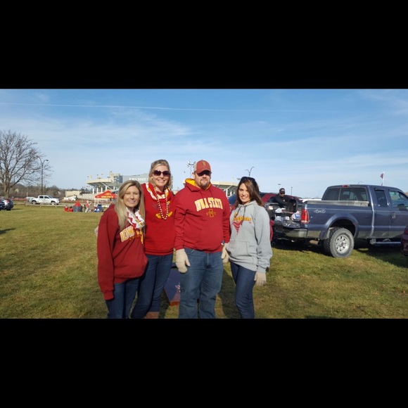 Meet your Posher, Lindsey - Picture 7 of 8